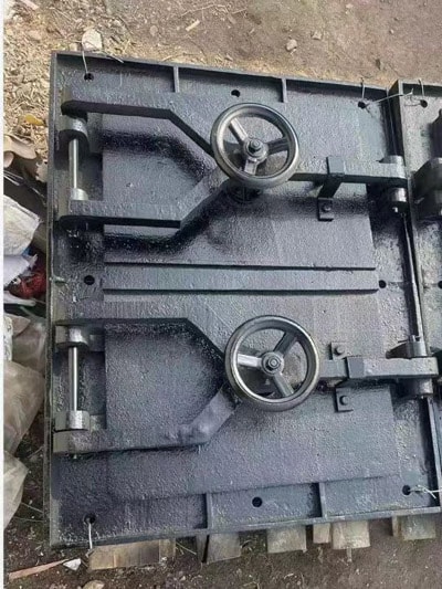 鍋爐爐門